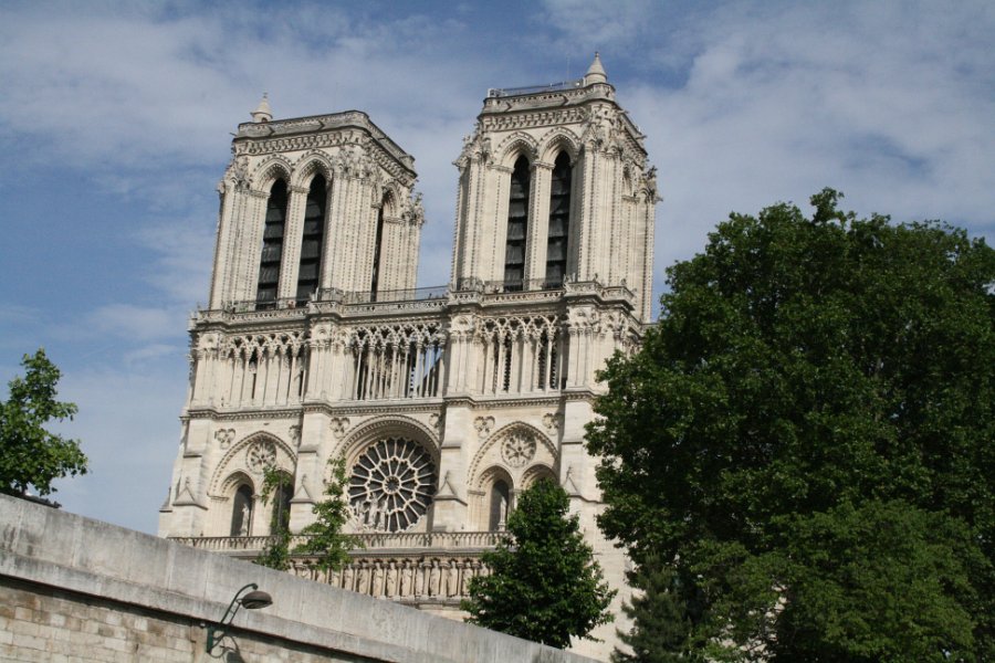 paris_notredame_01